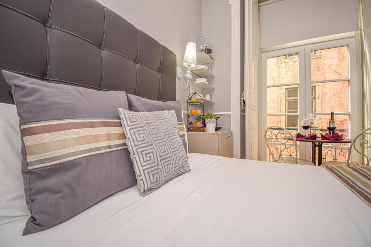 บี อินบี ลิสบอน ดาวน์ทาวน์ สวีท Bed & Breakfast ภายนอก รูปภาพ
