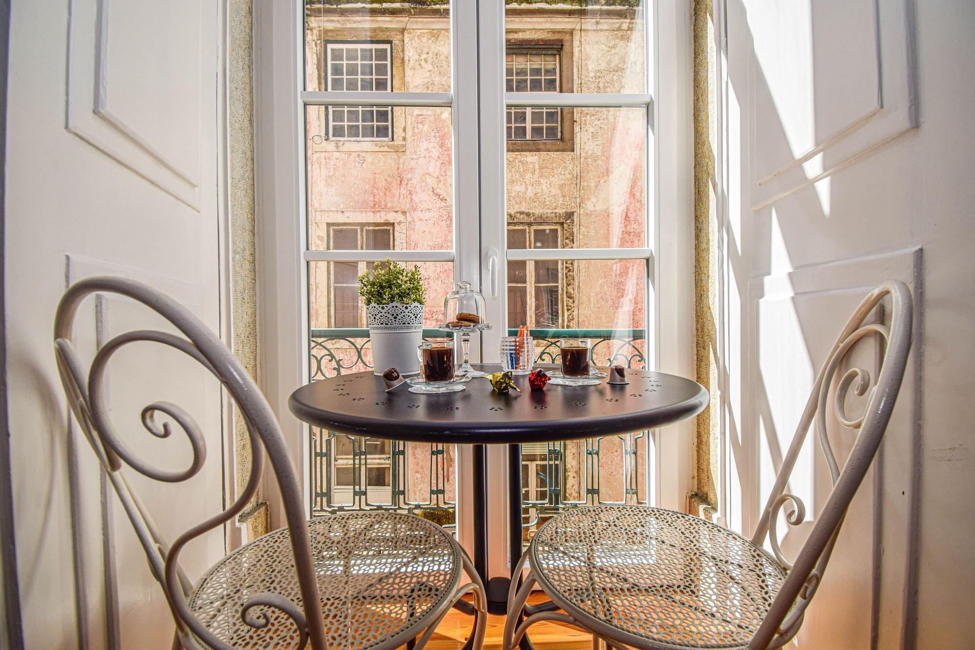 บี อินบี ลิสบอน ดาวน์ทาวน์ สวีท Bed & Breakfast ภายนอก รูปภาพ