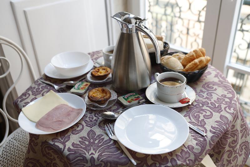 บี อินบี ลิสบอน ดาวน์ทาวน์ สวีท Bed & Breakfast ภายนอก รูปภาพ