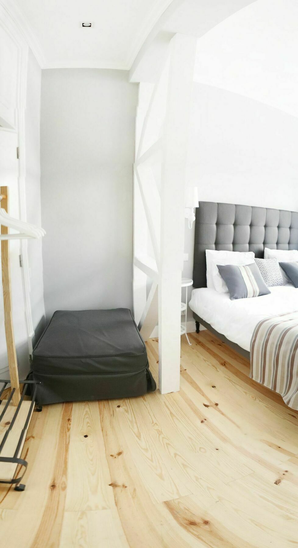 บี อินบี ลิสบอน ดาวน์ทาวน์ สวีท Bed & Breakfast ภายนอก รูปภาพ