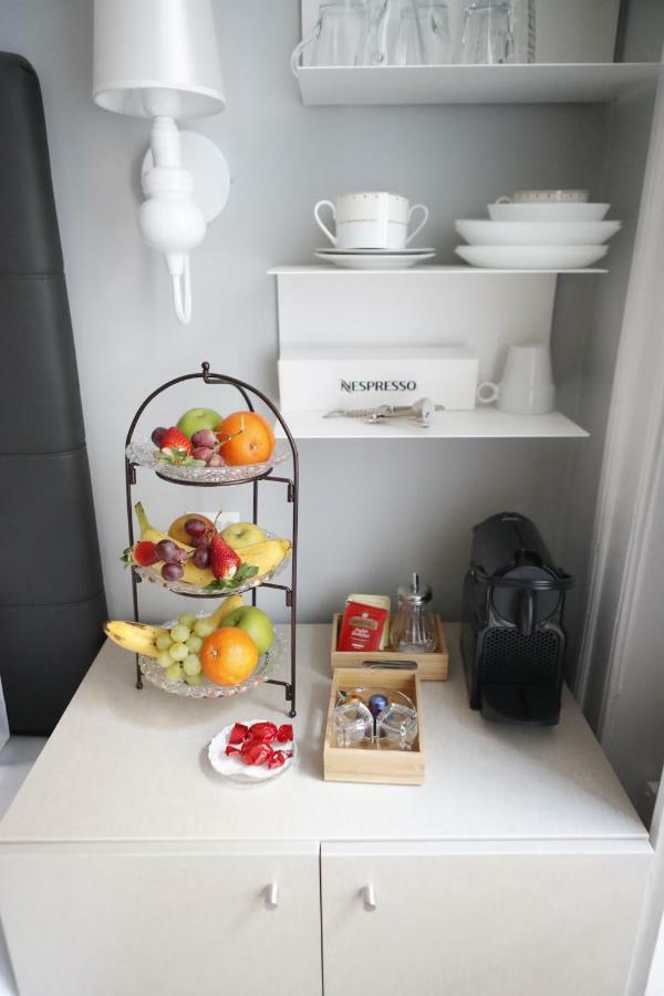 บี อินบี ลิสบอน ดาวน์ทาวน์ สวีท Bed & Breakfast ภายนอก รูปภาพ